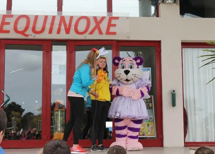 캠프장 Village 4 Etoiles Aux Charmettes 레 마트