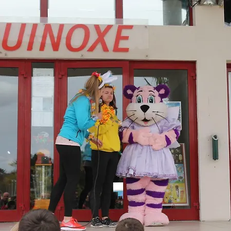 Campsite Village 4 Etoiles Aux Charmettes Les Mathes