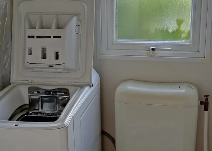 Campingplads Village 4 Etoiles Aux Charmettes *