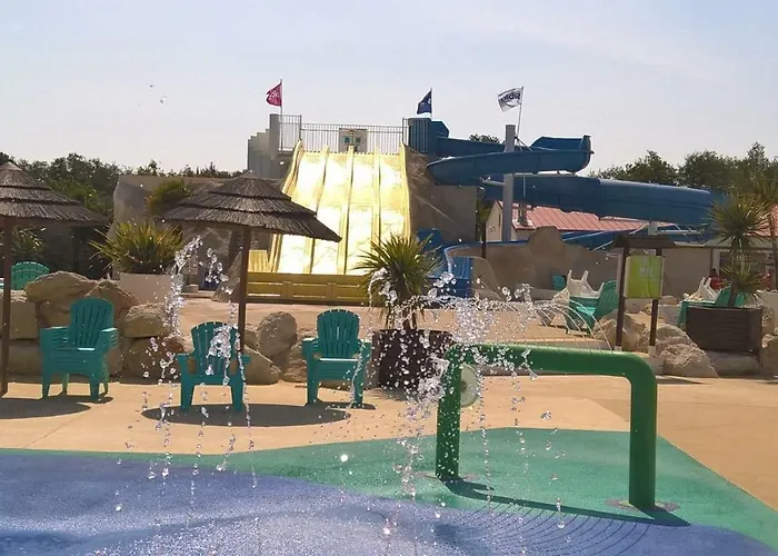 Campingplads Village 4 Etoiles Aux Charmettes Les Mathes