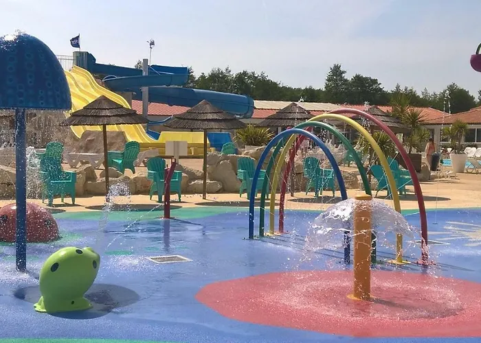 Village 4 Etoiles Aux Charmettes Campingplads *